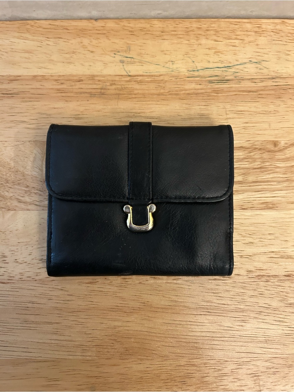 Vintage smooth black leather bifold wallet from Talbot